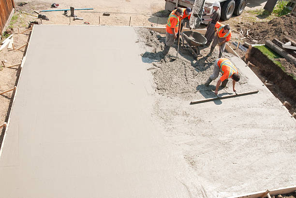 Best Concrete Sidewalk Installation in Casselberry, FL